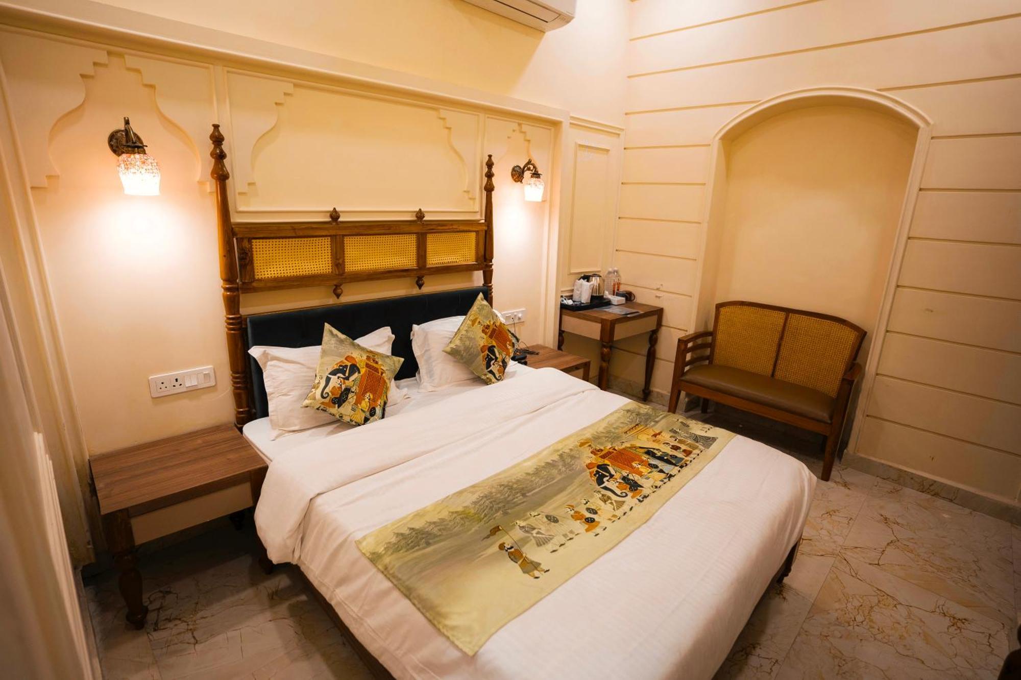 Captain Villa Heritage House Varanasi Exterior photo