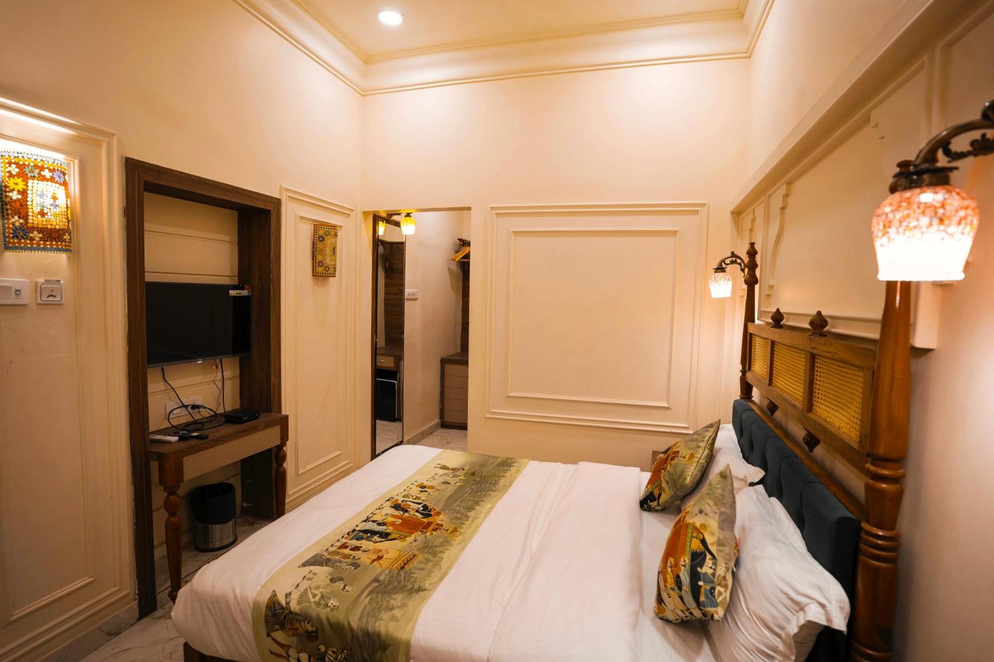 Captain Villa Heritage House Varanasi Exterior photo